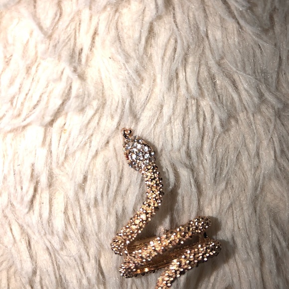 Rose Gold Crystal Snake Ring (NEW) - Picture 6 of 6